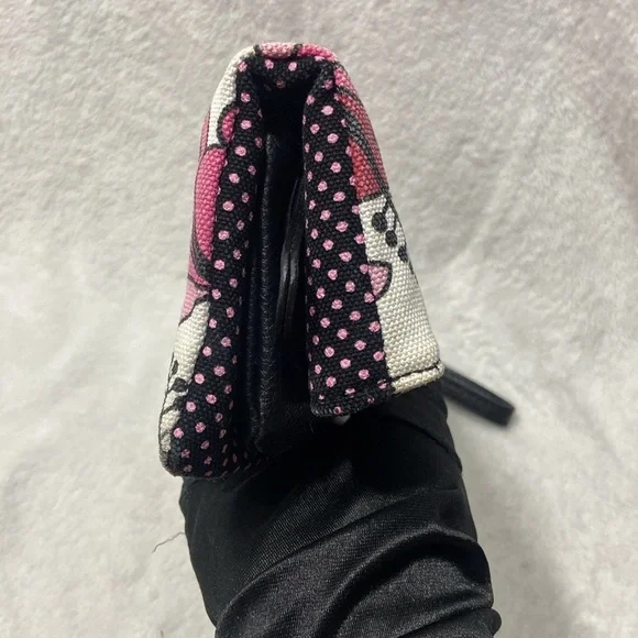 Floral Pink and Black Wristlet Clutch from Roxy - Picture 3 of 15